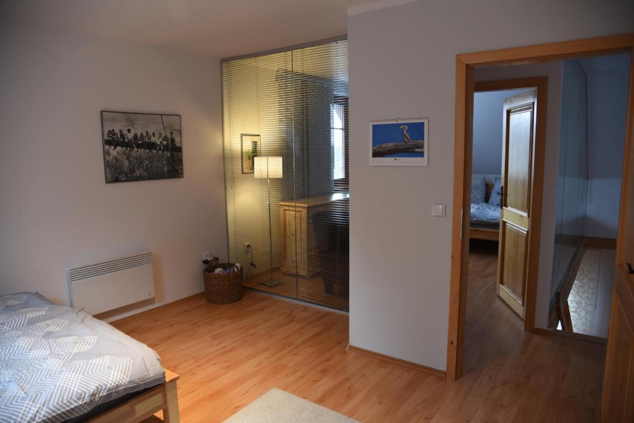 Apartman Mezi Kopci - Mid Hills Apartment Roudnice Ngoại thất bức ảnh